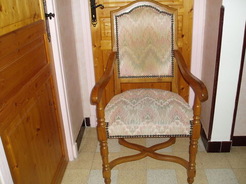Chaise chne massif en TBE 75 Villeneuve-Loubet (06)