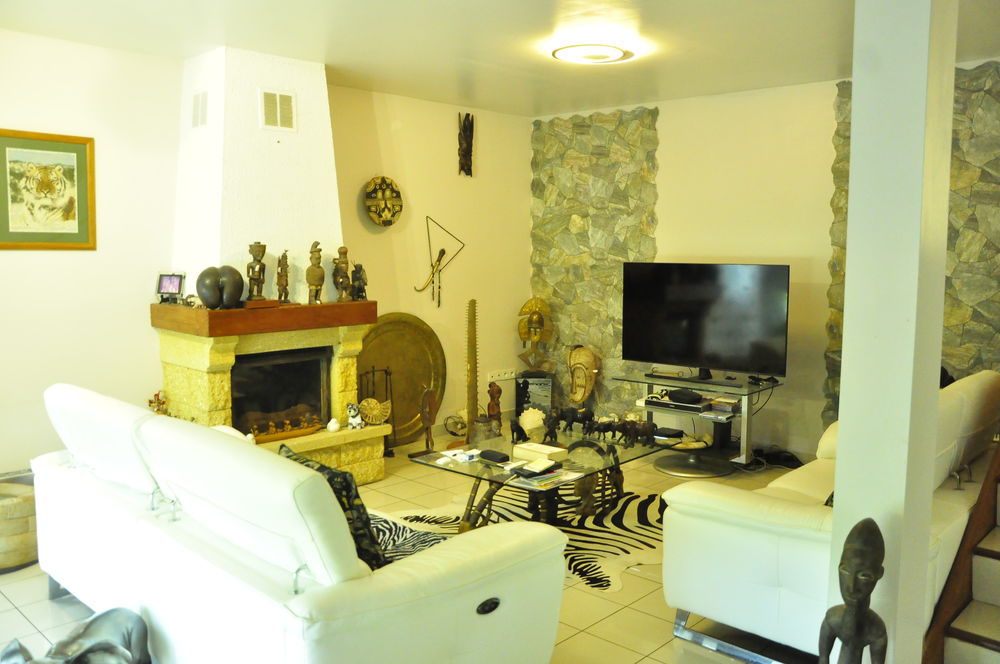 Vente Villa maison de 190 m2 sur 715 m2 de terrain avec PISCINE La réunion