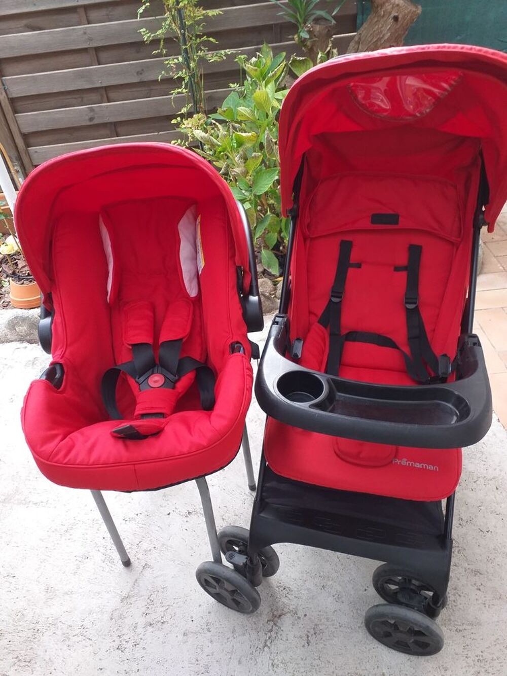 Poussette et si&egrave;ge auto Puériculture