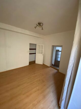  Appartement à louer 3/4 pièces 100 m²