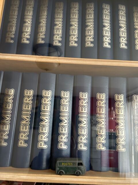 MAGAZINES PREMIRES 2500 Montreuil (93)