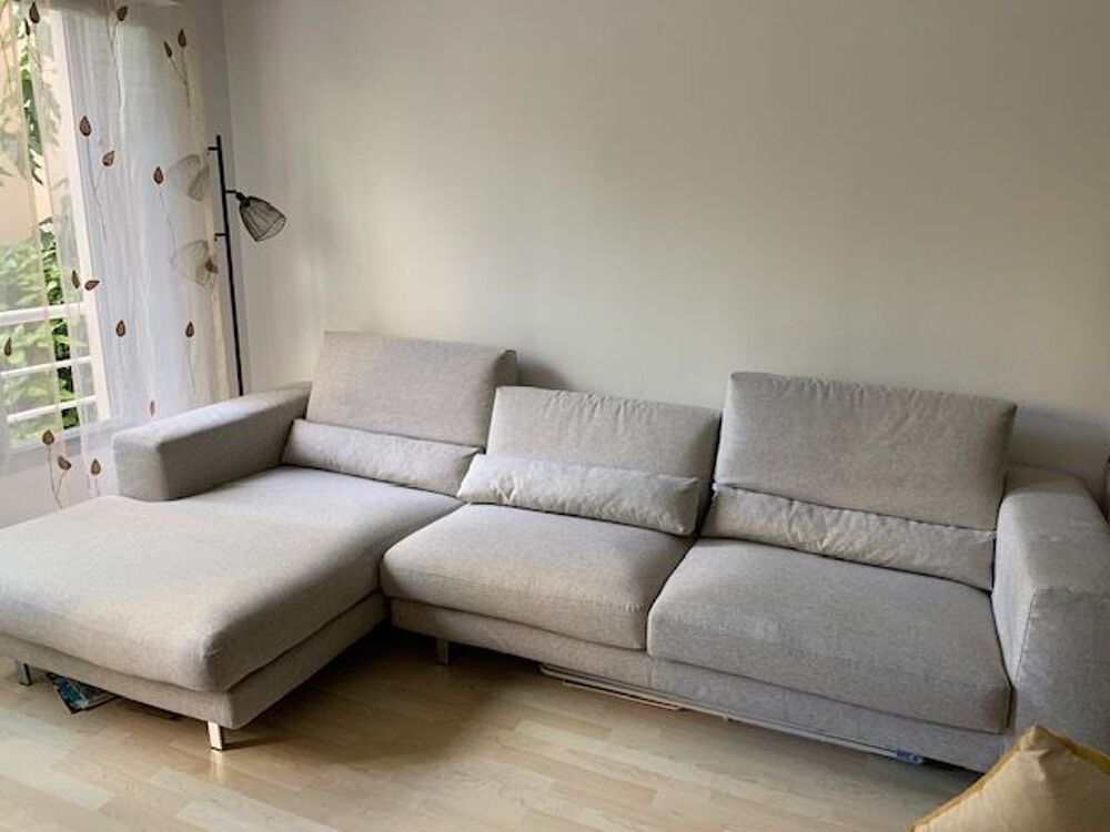 Grand canap&eacute; d'angle beige Meubles