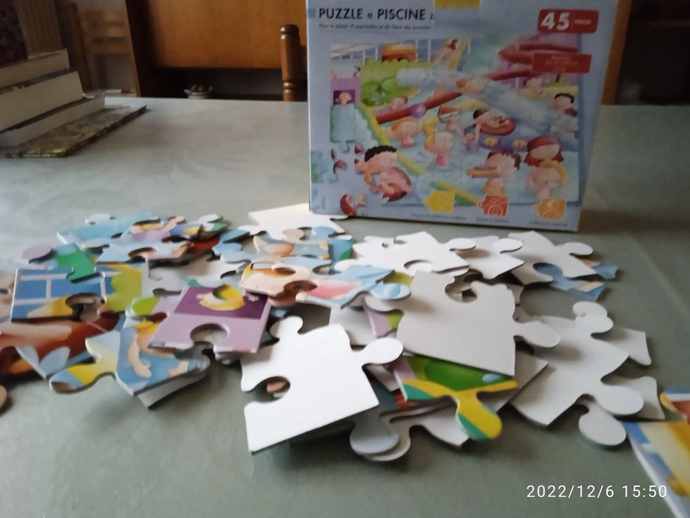 puzzle &quot;piscine&quot; 3/6 ans TBE Jeux / jouets