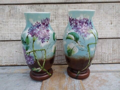 Vases Verre Opaline Peint Émaillé Fleurs de Lilas 120 Loches (37)