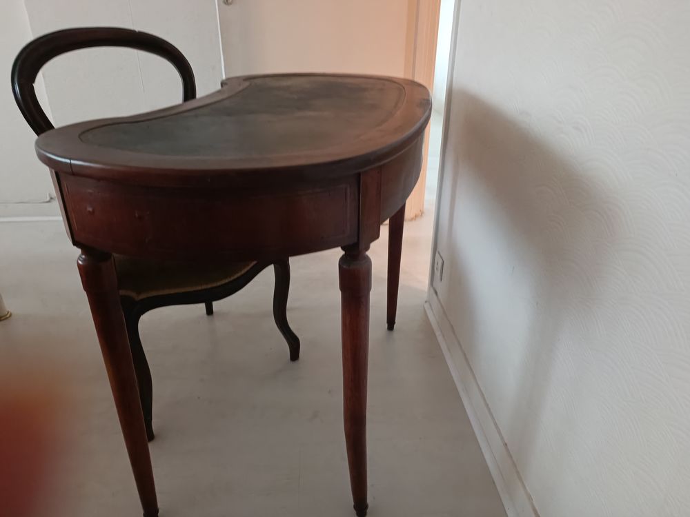 Bureau "rognon" acajou Meubles