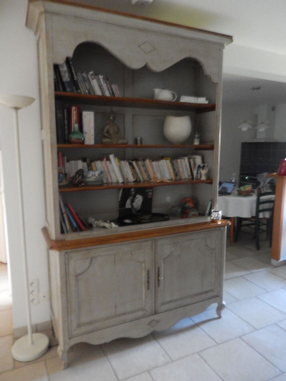 BIBLIOTHEQUE STYLEE AUX COULEURS GAIES Meubles