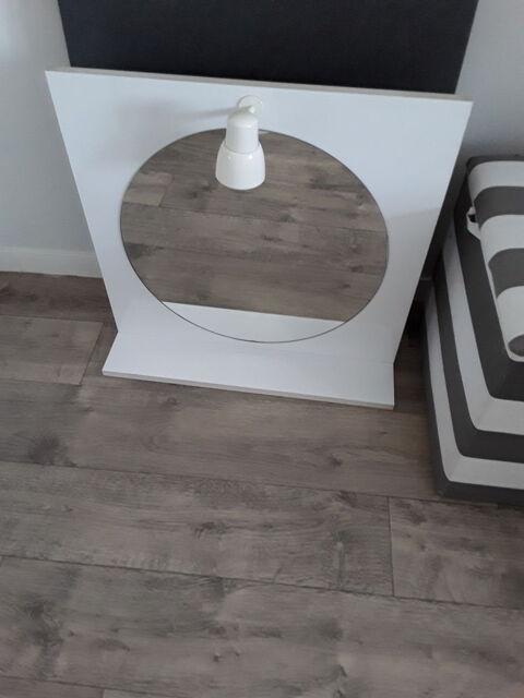 Miroir avec tablette devant 10 Dourges (62)