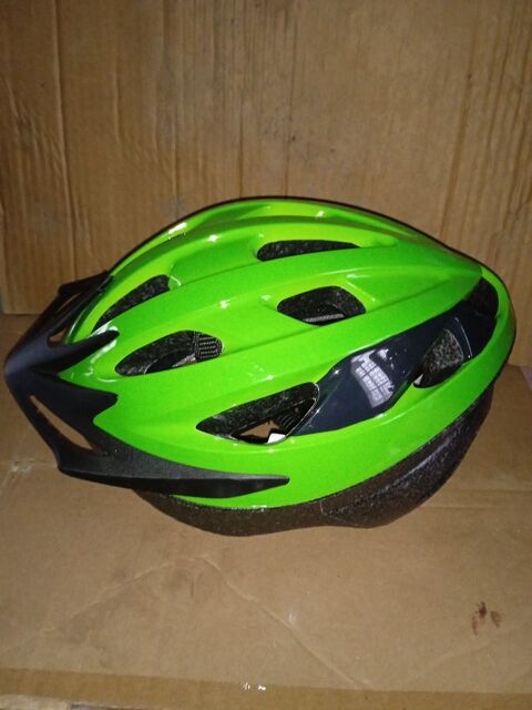 Casque de vélo neuf 22 Broyes (51)