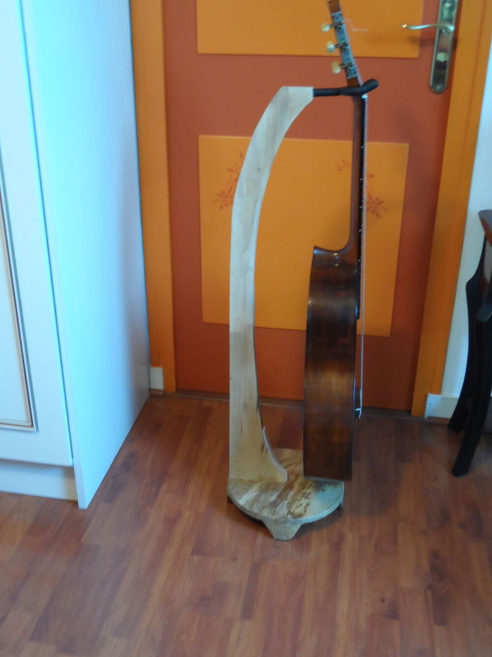 SUPPORT GUITARES Instruments de musique