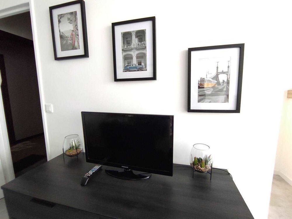 Vente Appartement Studio rénové avec grand balcon , cave et parking à  Aubergenville Aubergenville