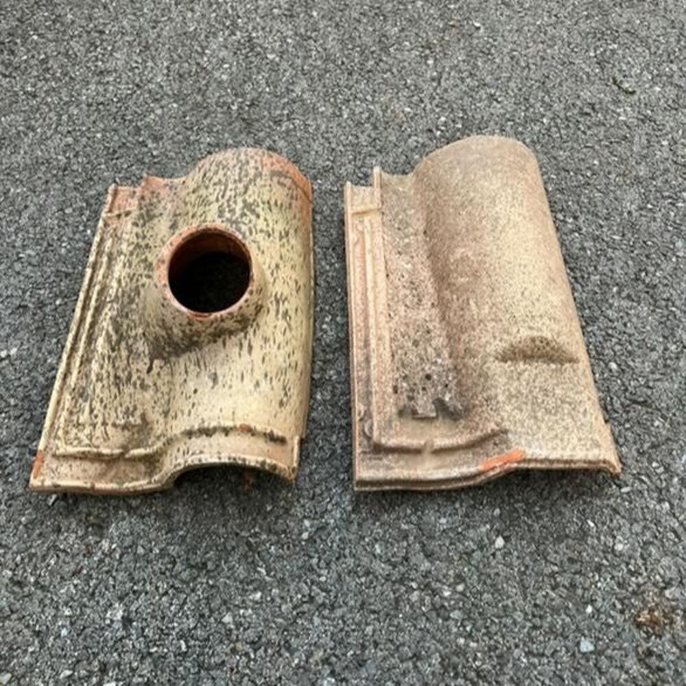 tuile STBL Guiraud fr&egrave;res Castelnaudary et DC10 Bricolage