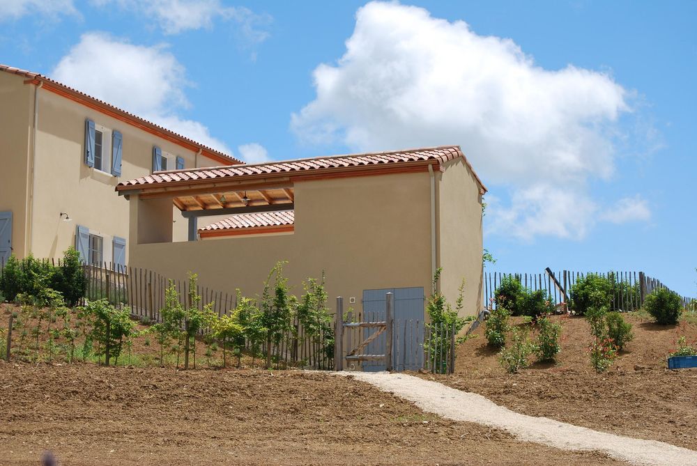 Vente Maison : maison avec piscine et 4 gîtes avec piscine Sainte-juliette