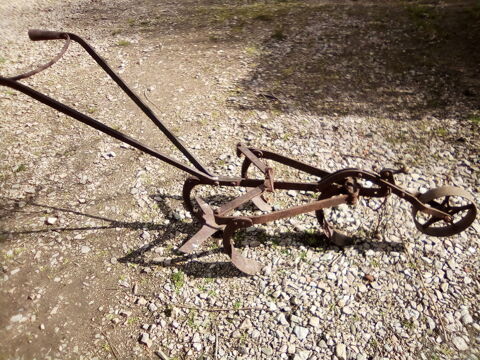 sarcleuse � pomme de terre 40 Chassignolles (36)