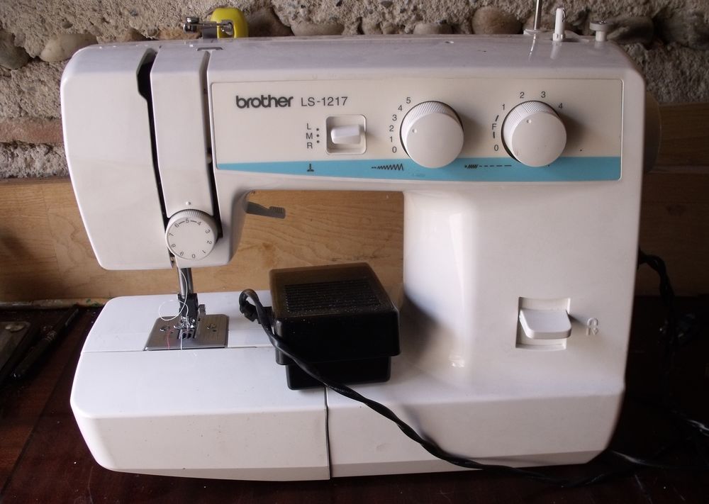 machine a coudre brother ls 1217 Electroménager
