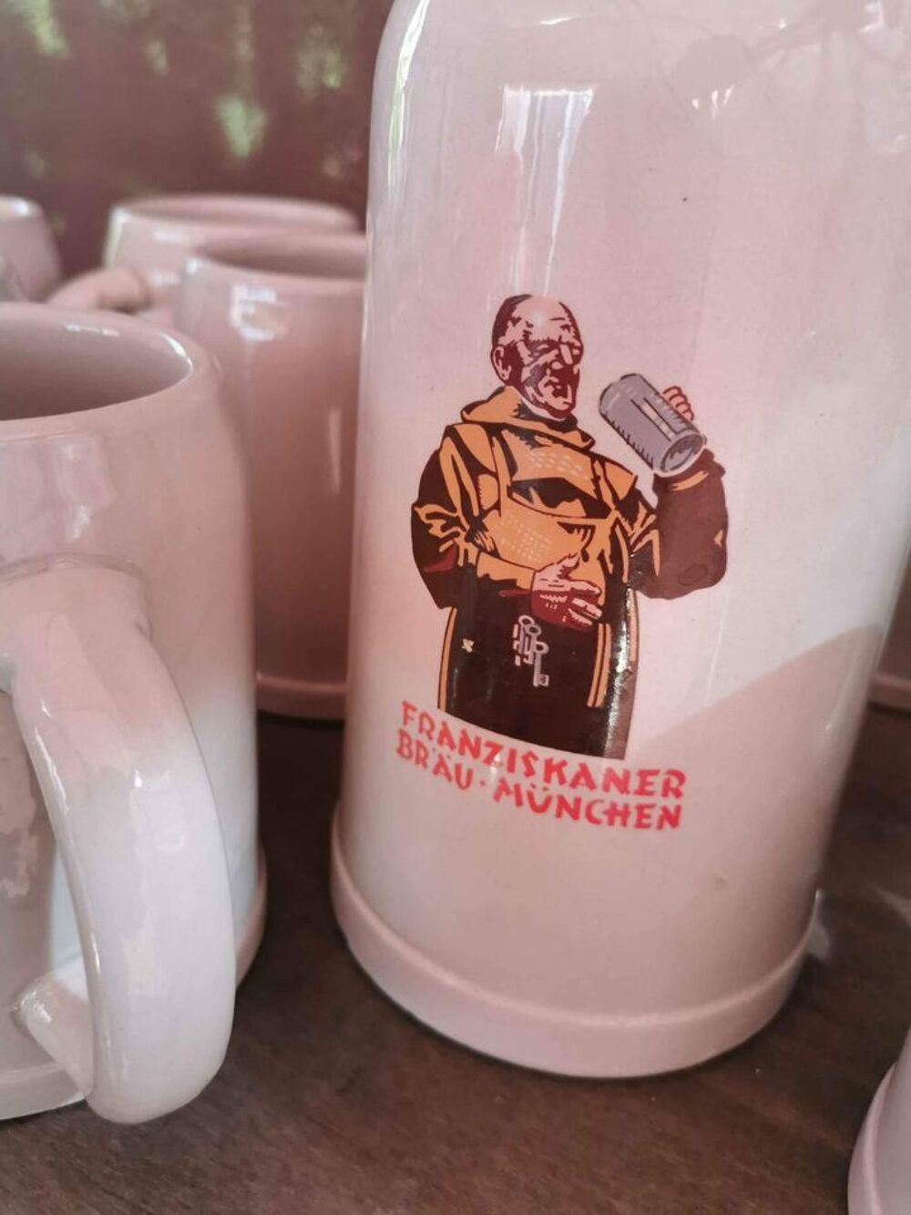Chopes &agrave; bi&egrave;re et pichet Electroménager