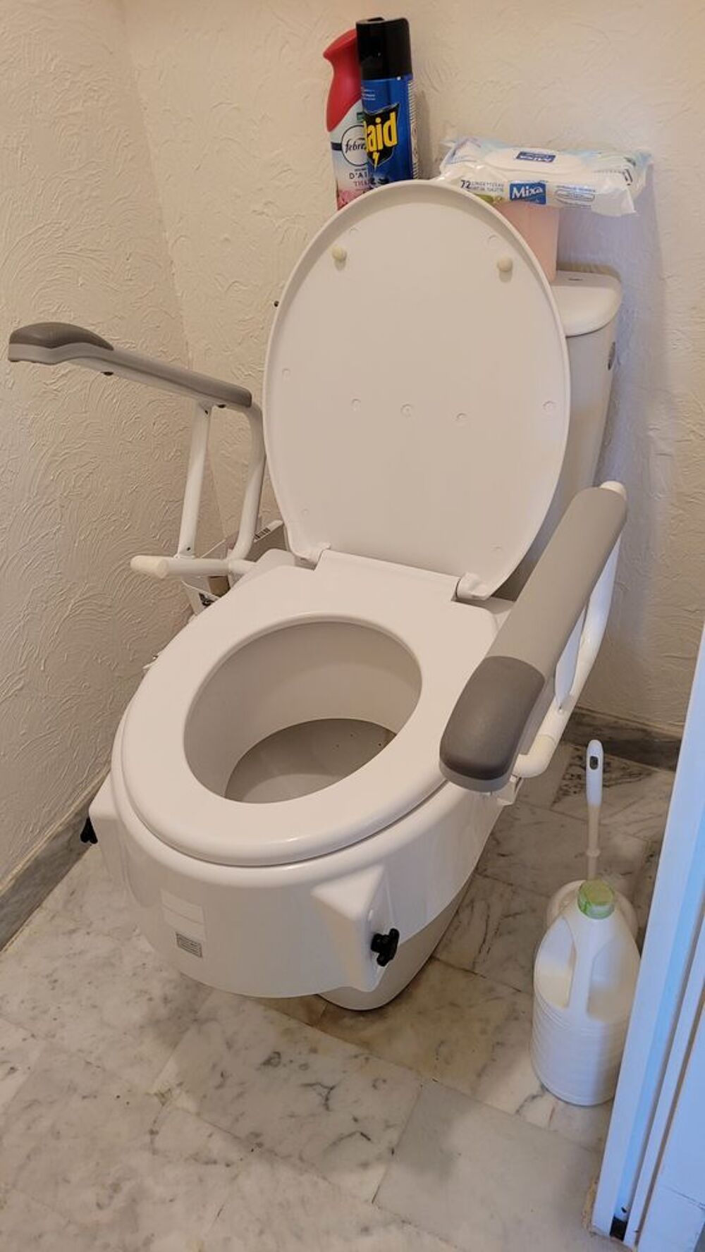 Rehausseur WC/toilette couvercle et accoudoirs rabattable Meubles