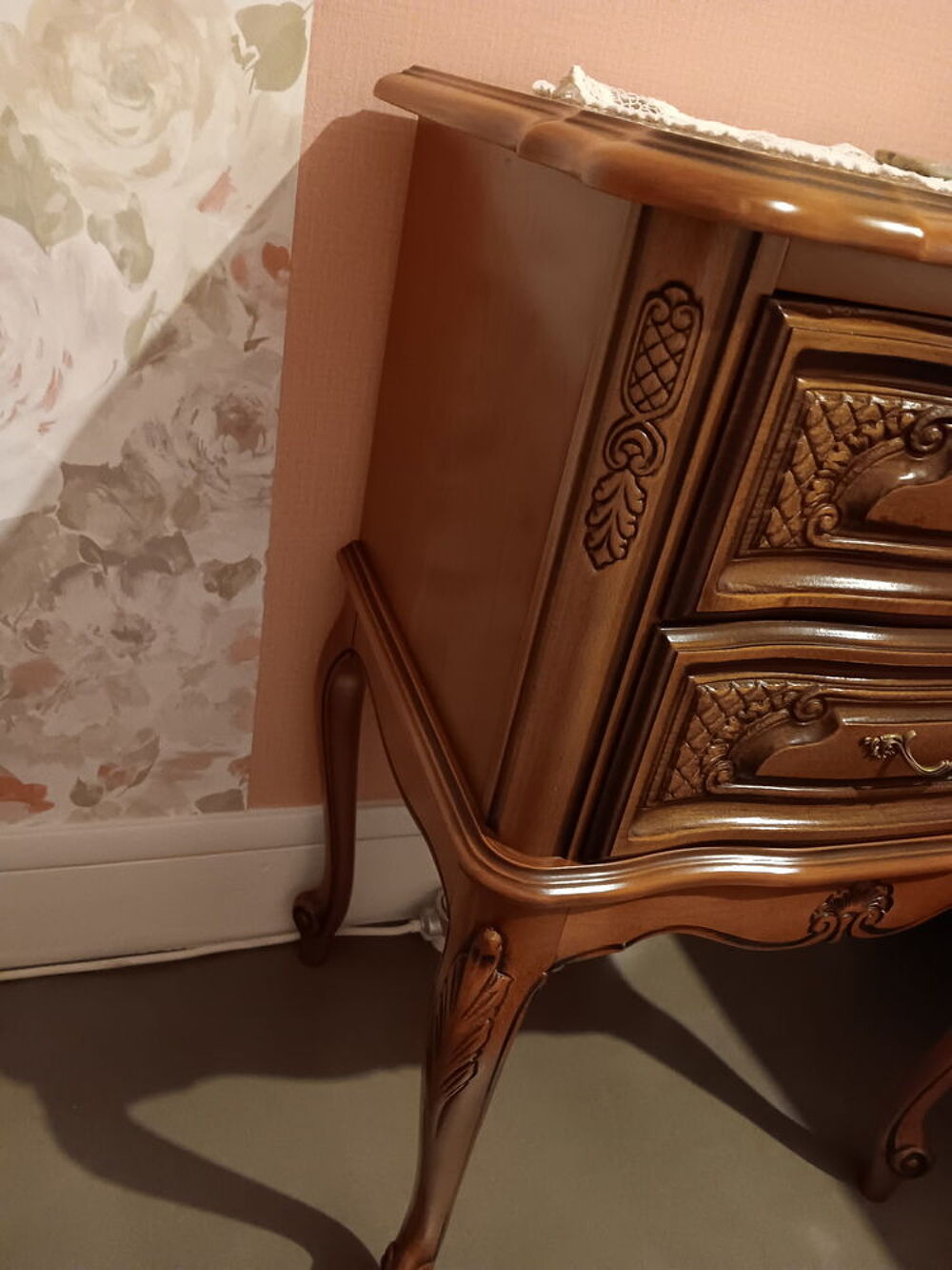 Paire de tables de Chevets style Louis XV Meubles