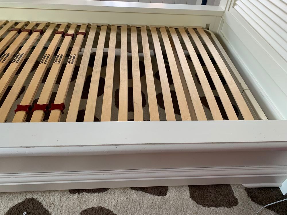 Chambre int&eacute;grale bois massif blanc Meubles