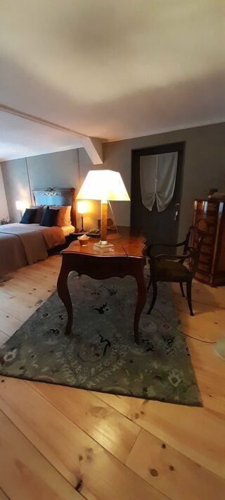  Maison  vendre 15 + pices 547 m