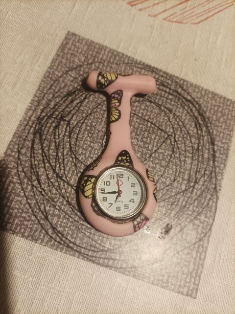 montre pendentif 7 Pacé (35)