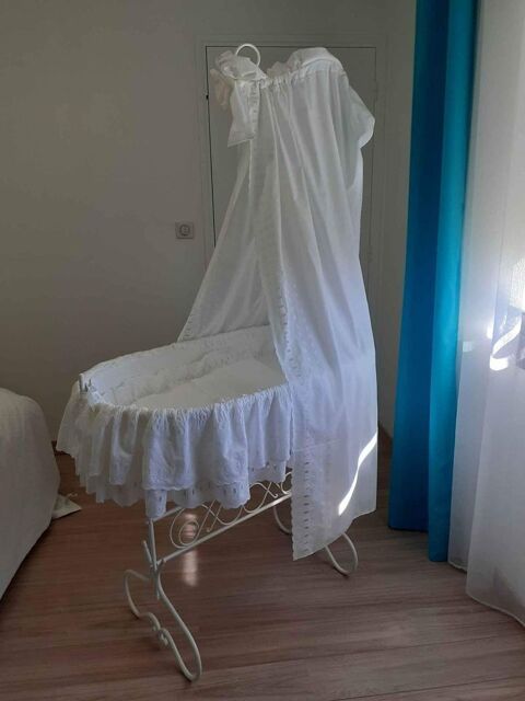 Berceau fer forg blanc excellent tat 150 La Baume-d'Hostun (26)