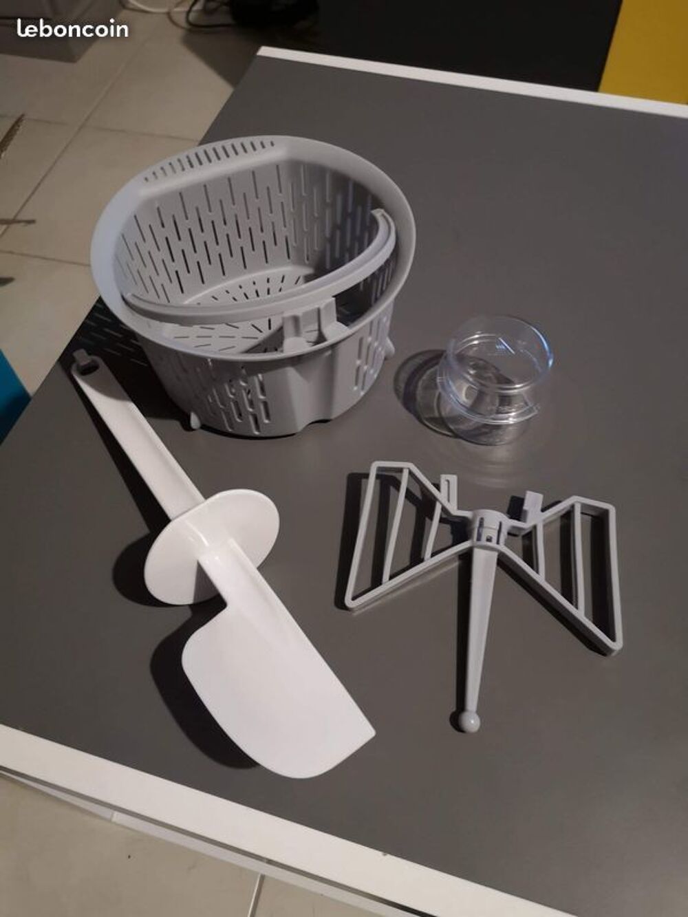 Robot de cuisine multifonction Qilive 5423 Electroménager
