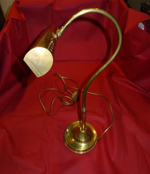 ANCIENNE LAMPE PIANO BANQUIER NOTAIRE EN LAITON 139 Sergines (89)