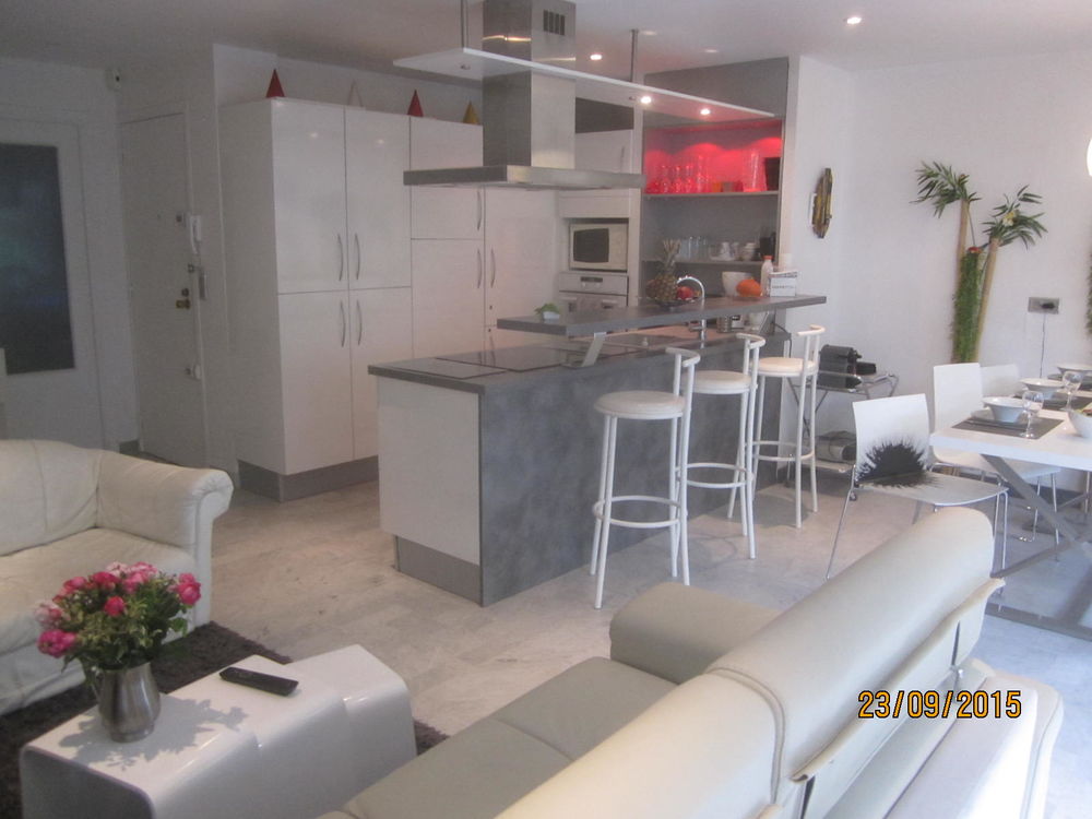   BEAU T3 CONTEMPORAIN JUAN LES PINS Provence-Alpes-Côte d'Azur, Juan Les Pins (06160)