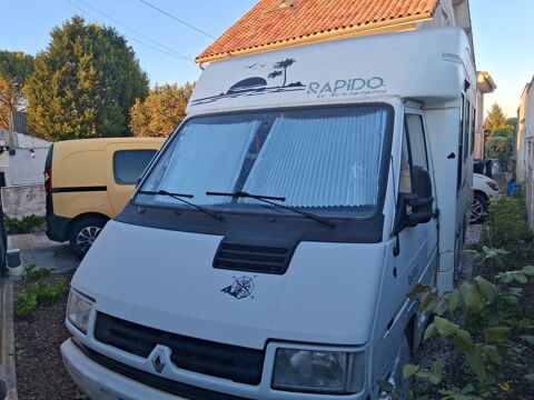 RENAULT Camping car 1995 occasion Ch&acirc;teaubernard 16100