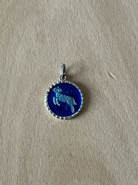 M�daille pendentif pendant plaqu� argent B�lier 9 Saint-Prix (95)