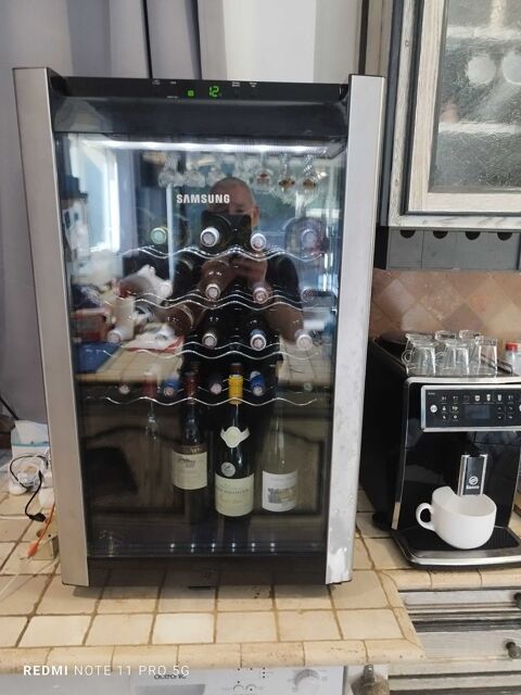 d'une cave &agrave; vin Vin 200 30210 Cabri�res