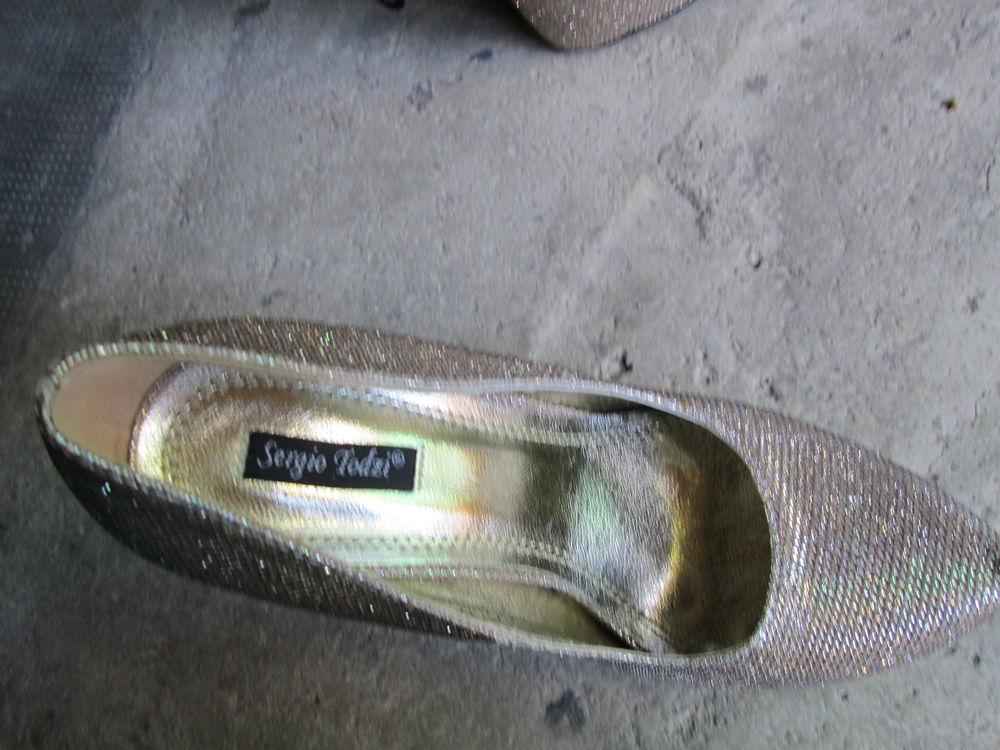 ESCARPINS SERGIO TODZI NEUFS Chaussures