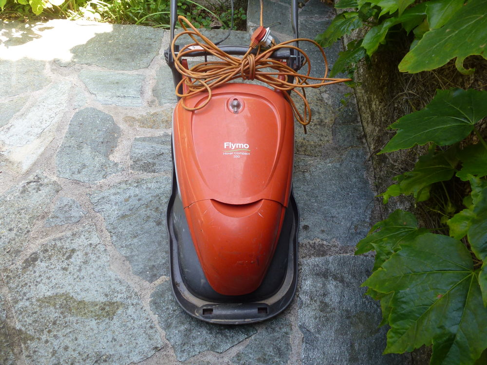 Tondeuse &eacute;lectrique FLYMO HOVER COMPACT 330 Jardin