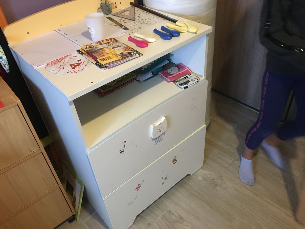 2 lits avec sommier +matelas Meubles
