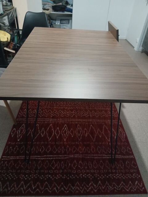 Table bois 6/8 personnes pieds �pingles 100 Lyon 8 (69)