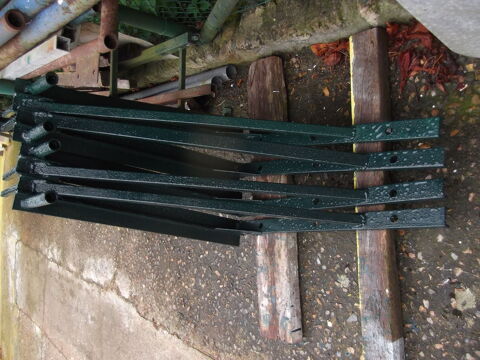 4 Consoles pour �chafaudage 200 Senlis (60)