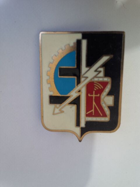 Insigne militaire pour collectionneur. 12 Le Pecq (78)