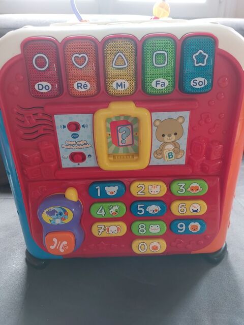 Maxi Cube d'activit�s Vtech 20 Lannion (22)