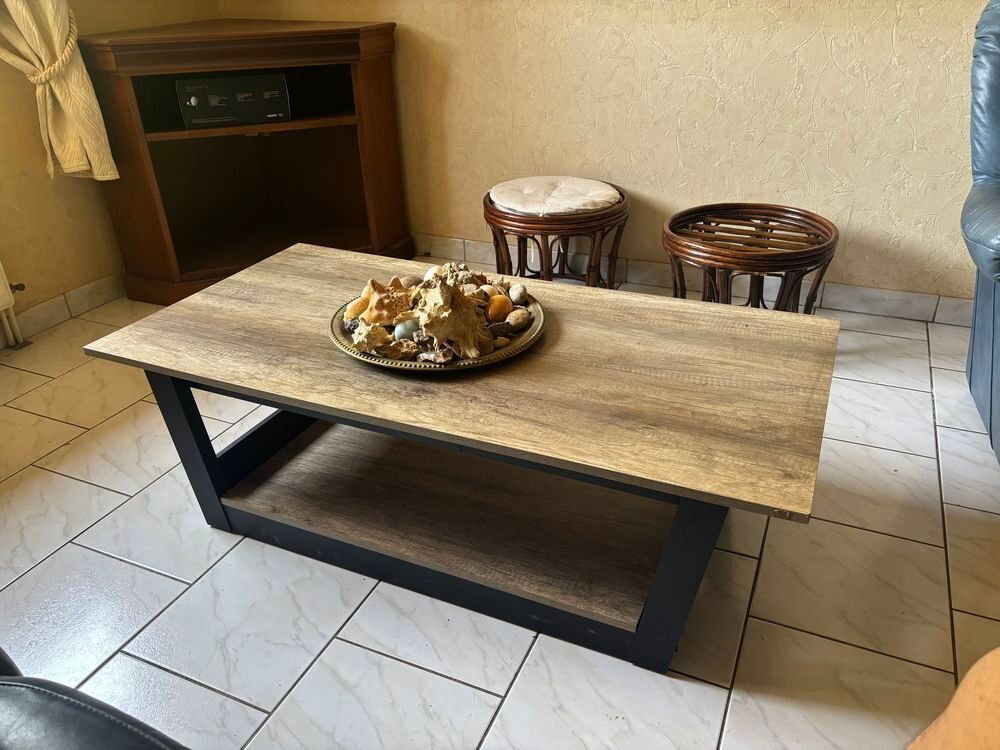 Lot salon complet €" canap&eacute;, fauteuils, tables et rangement Meubles