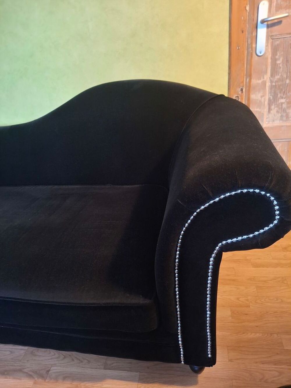M&eacute;ridienne en velours noir de la Maison du Monde Meubles