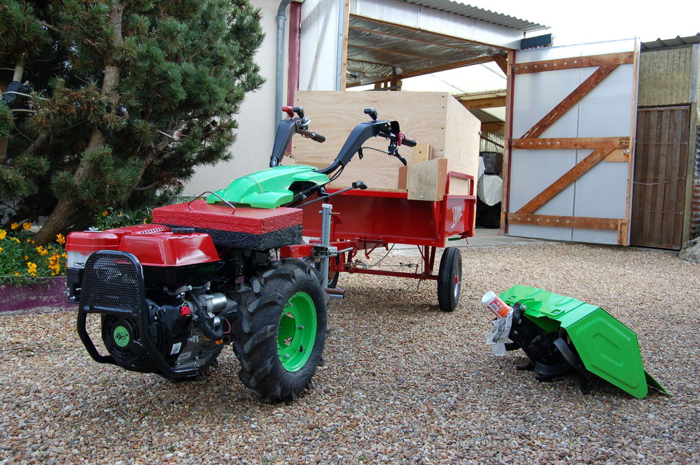 Motoculteur/rotovator/remorque Jardin