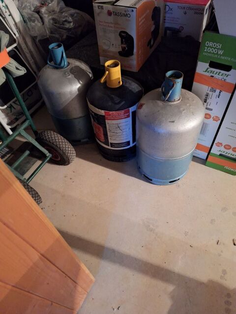 3 bouteilles gaz propane 13 kg 50 Cahors (46)