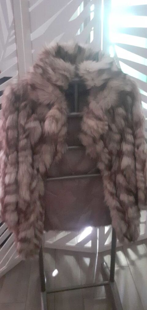 3/4 fourrure loup �tat impecable fait par Serge ferrer 600 Avignon (84)