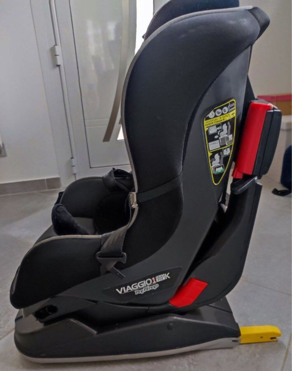 Si&egrave;ge auto Peg-Perego avec base isofix Puériculture