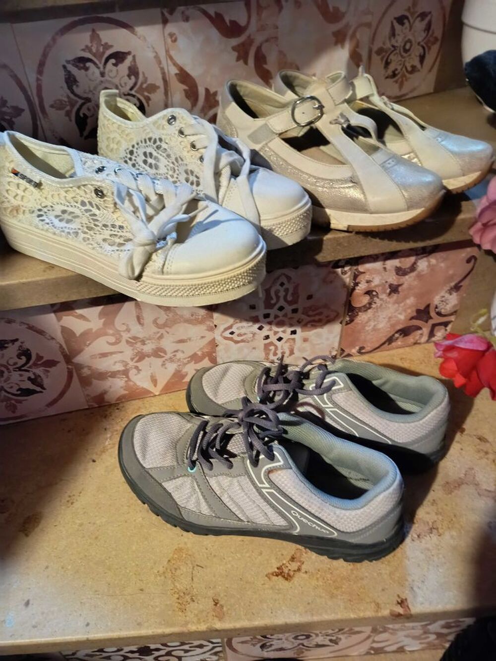 trois paires de chaussures pour femme Chaussures