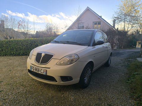 Lancia Ypsilon 1.2 Oro B-Colore 2007 occasion Rodez 12000