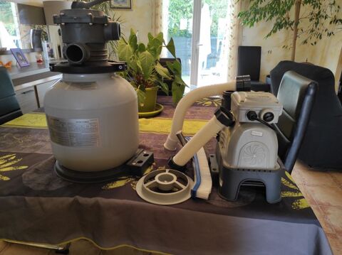 moteur piscine + filtre a sable 110 Saint-Marcel-sur-Aude (11)