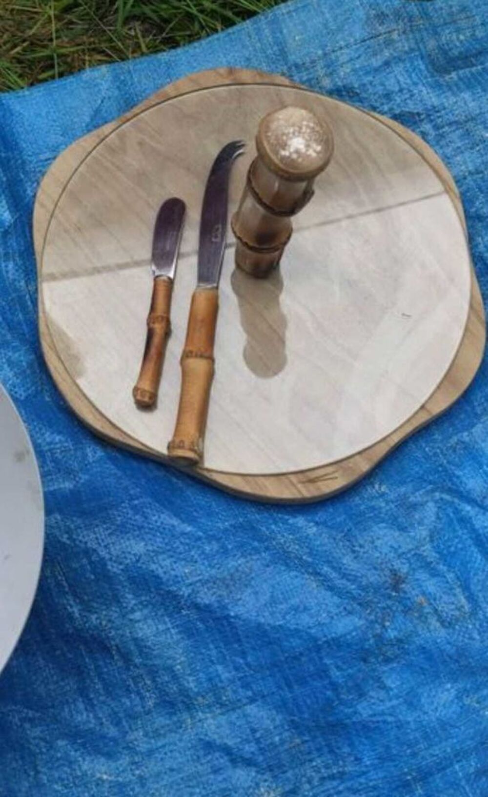 Plateau &agrave; fromages + couteaux Décoration