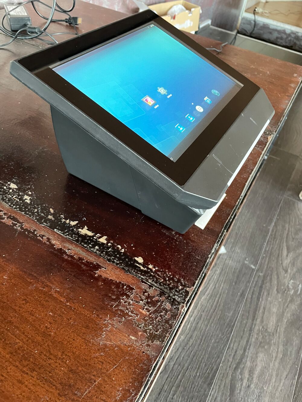 Syst&egrave;me de Caisse H10-3 POS
Matériel informatique