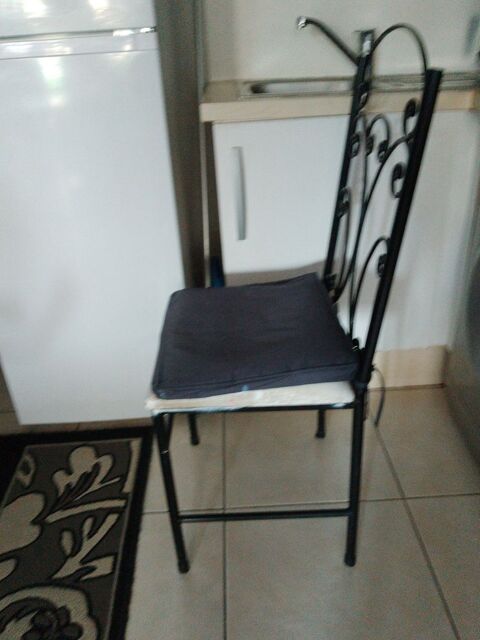 deux chaises en fer forg� 80 Espira-de-l'Agly (66)